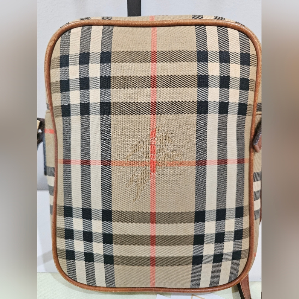 Burberry Vintage Haymarket Crossbody Bag With COA And Dustbag - Picture 9 of 16